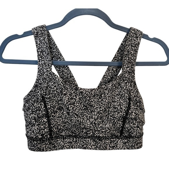 lululemon athletica Other - LULULEMON 6 Pavement Pusher Sports Bra NO PADS